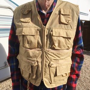 100% Nylon Fishing/Outdoor Adventure Vest